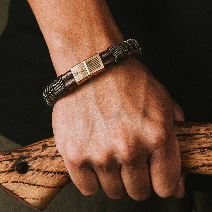 アクセサリー HERO St. Michael Medallion Necklace - Helps Pair Veterans With A